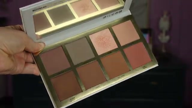 @amylovesmakeup reviewing Blend Bunny Fair/Light Structure Palette at 09:49 in a YouTube Shorts video