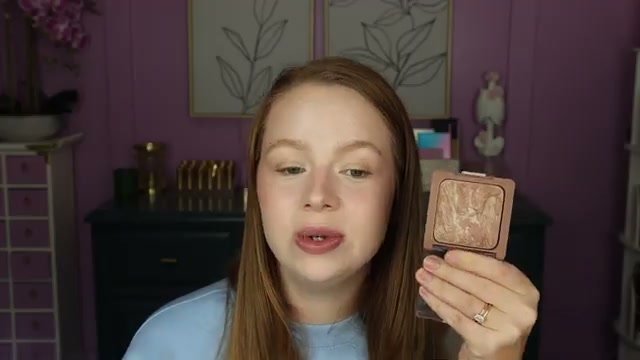 @amylovesmakeup reviewing L'Oreal Paris Infallible Up to 24H Fresh Wear Soft Matte Bronzer at 07:20 in a YouTube Shorts video