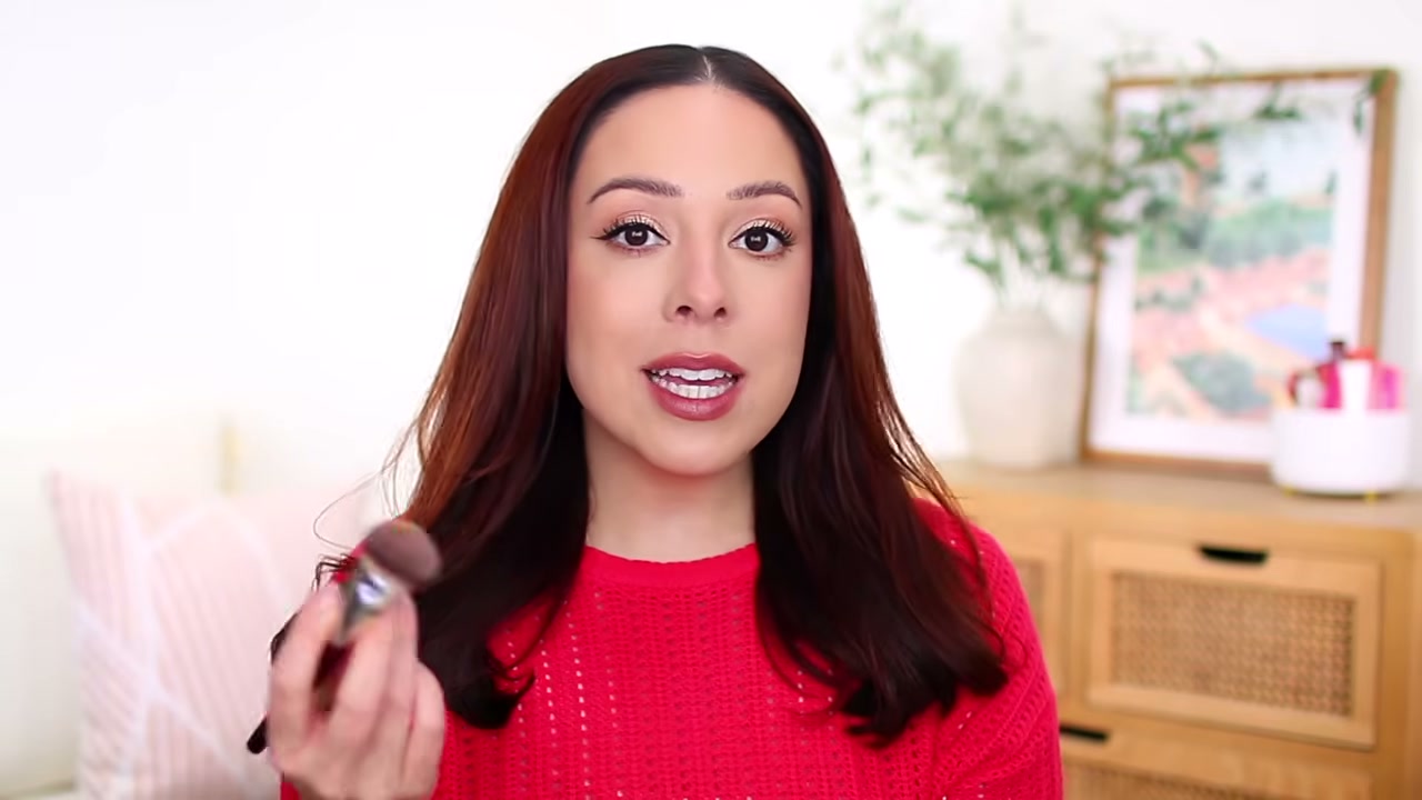 @andreamatillano reviewing BK Beauty 109 Mini Contoured Foundation Brush at 22:44 in a YouTube Shorts video
