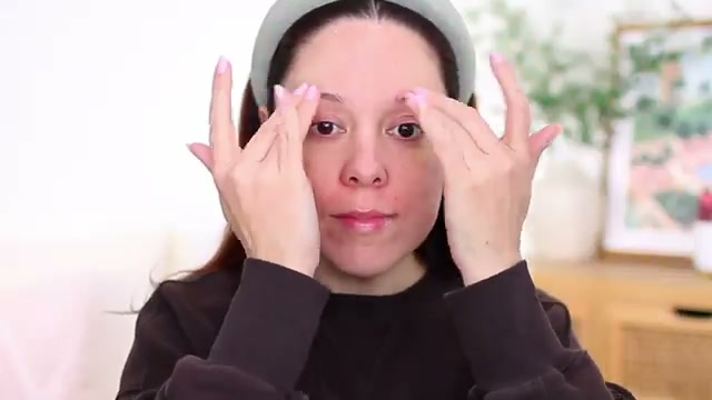 andreamatillano mentioning Catrice Extreme Blur Mattifying Primer at 21:35 in their YouTube video