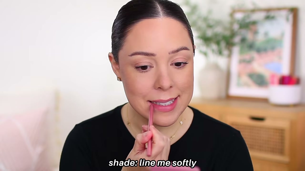 @andreamatillano reviewing Catrice Gel Glide Long-Lasting Lip Liner at 06:26 in a YouTube Shorts video