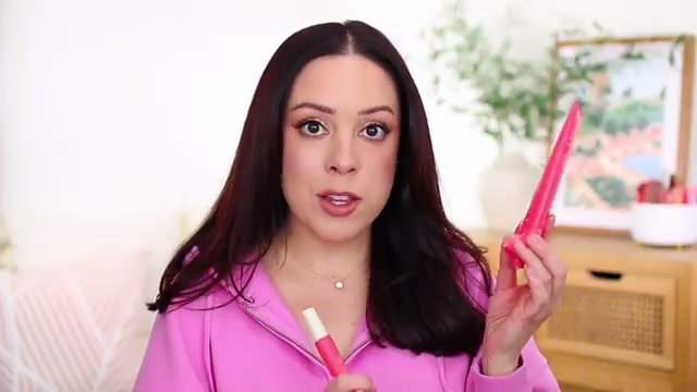 andreamatillano mentioning Dae Cactus Fruit 3-in-1 Styling Cream (limited Edition Peach Scent) at 03:01 in their YouTube video