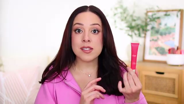 andreamatillano mentioning Dae Cactus Fruit 3-in-1 Styling Cream (vanilla Scent) at 03:09 in their YouTube video