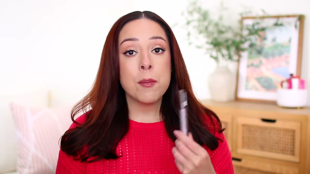 @andreamatillano reviewing Essence Lash Without Limits Tubing Mascara at 04:43 in a YouTube Shorts video