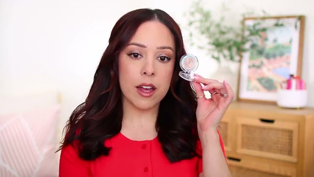 @andreamatillano reviewing Essence Mono Shadow Glitter at 23:19 in a YouTube Shorts video