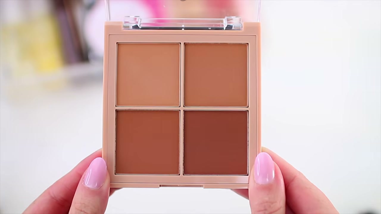 Sun Club Matt Bronzing Powder Palette