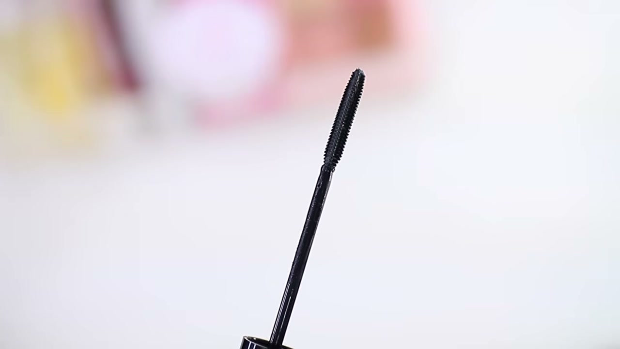Lash Without Limits Extreme Lengthening & Volume Mascara