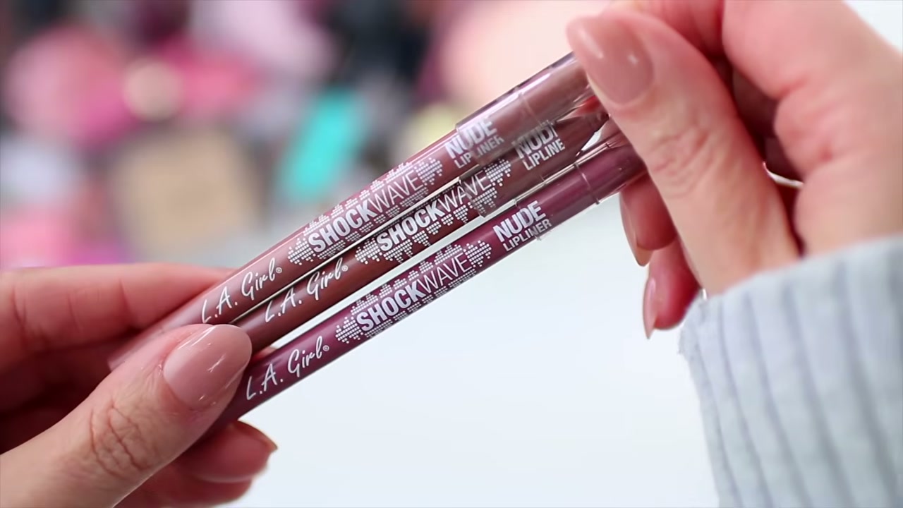 @andreamatillano reviewing L.A. Girl Shockwave Lipliner at 38:36 in a YouTube Shorts video
