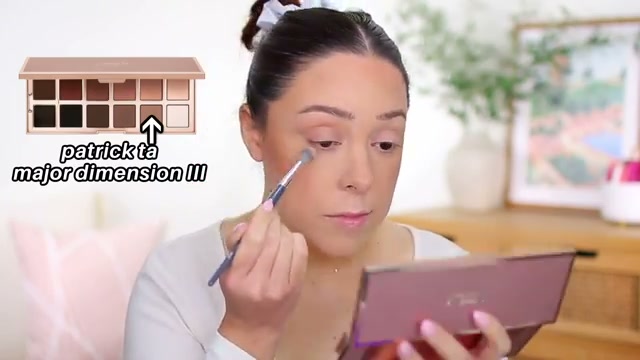 @andreamatillano reviewing Makeup Revolution The Master Icon Palette at 20:59 in a YouTube Shorts video