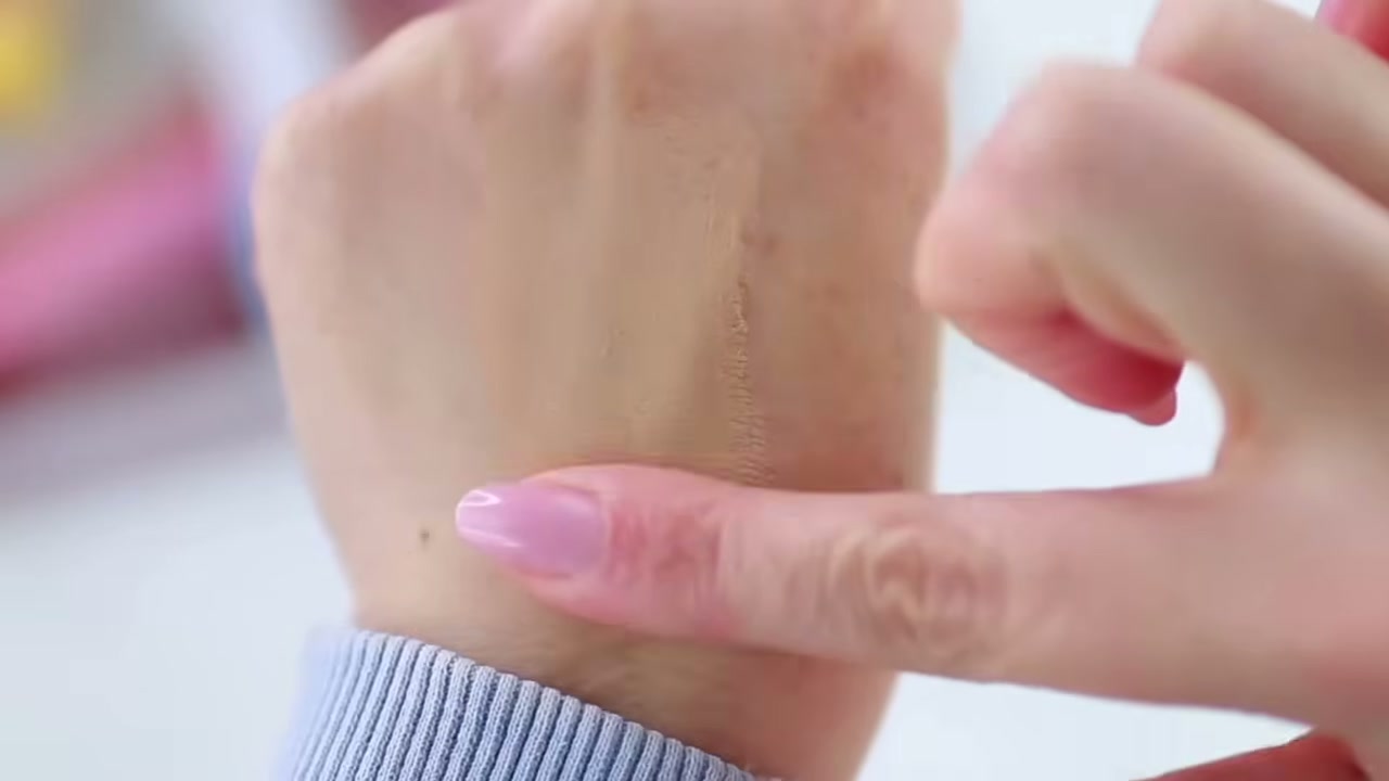 @andreamatillano reviewing Milani Conceal + Perfect Blur Out Skin Tint Stick at 06:12 in a YouTube Shorts video