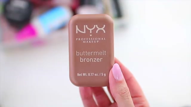 @andreamatillano reviewing NYX Buttermelt Bronzer at 24:00 in a YouTube Shorts video