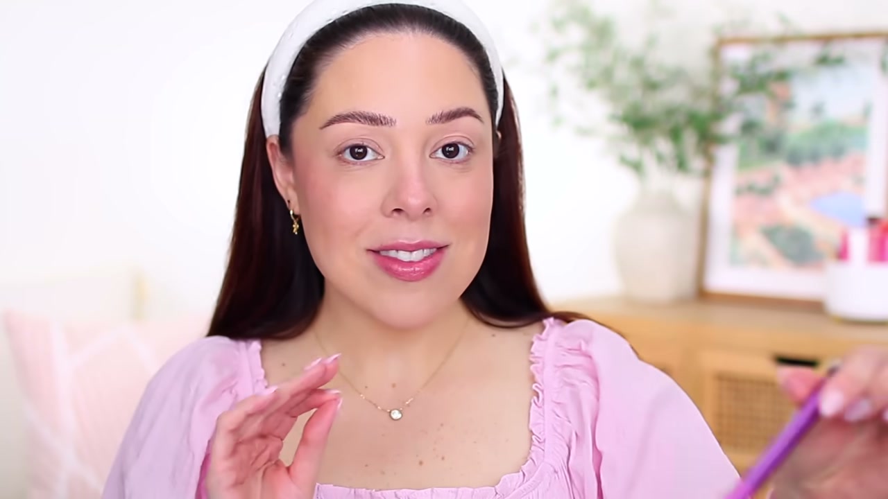 @andreamatillano reviewing NYX Lid Lingerie Cream Eye Pigment at 19:55 in a YouTube Shorts video