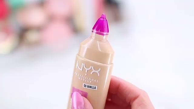 Make 'Em Wonder 24H Soft Matte Foundation