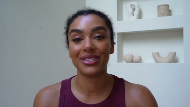 @angela.onuoha reviewing Mielle Organics Rosemary Mint Scalp & Hair Strengthening Oil at 07:56 in a YouTube Shorts video
