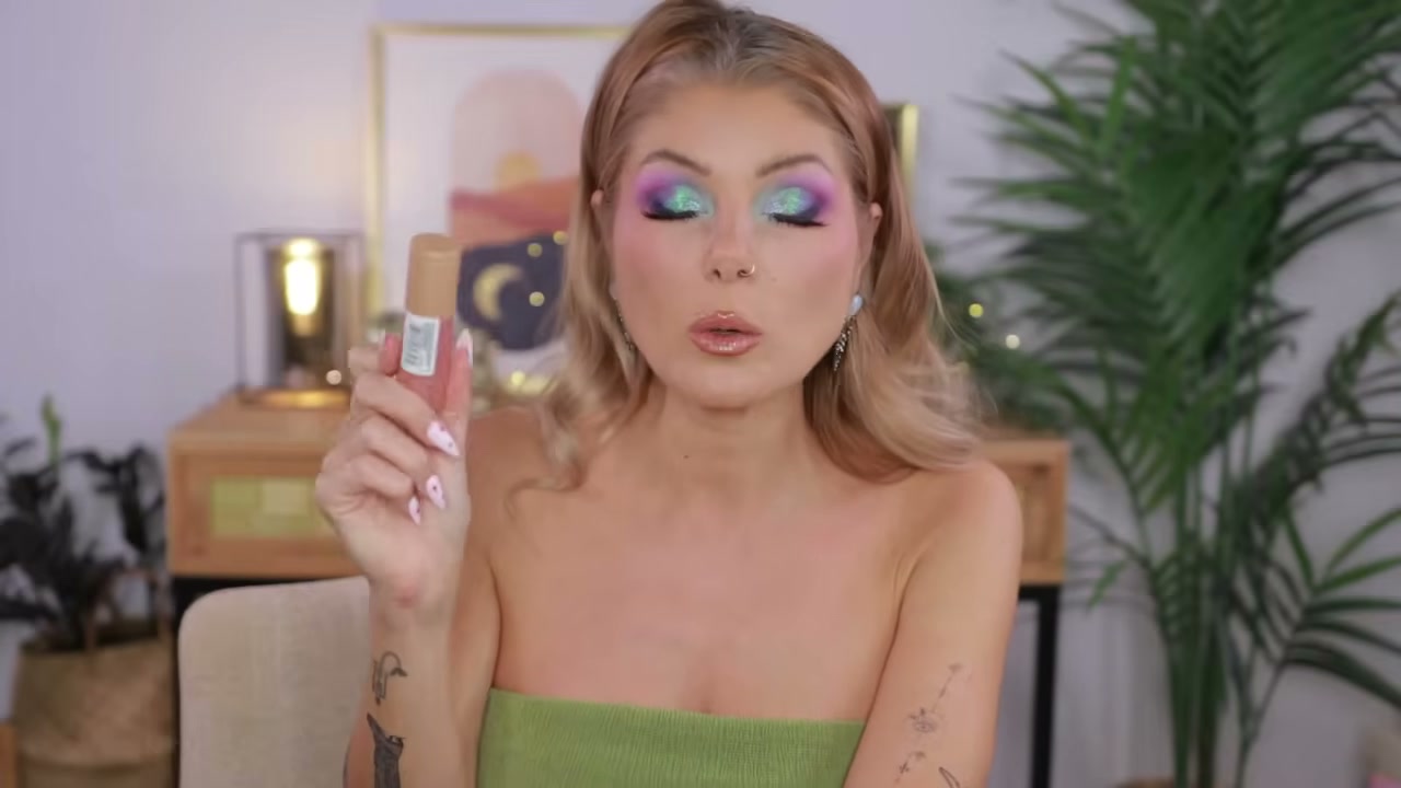 True Match Lumi Le Glow Highlighter Stick
