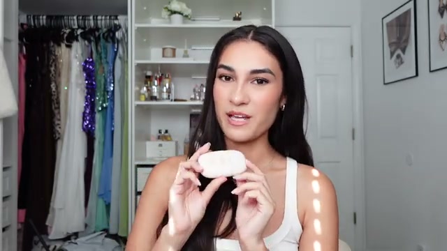 Skin Tint Blurring Elixir Foundation