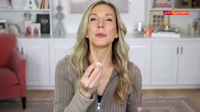 Overglaze Hydrating Lip Gloss