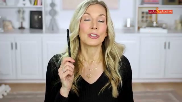 @angiehotandflashy reviewing L'oreal Flash Cat Eye Liquid Eyeliner at 16:26 in a YouTube Shorts video