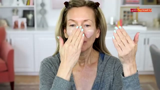 @angiehotandflashy reviewing Ranavat Brightening Mineral Sunscreen SPF 50+ at 15:29 in a YouTube Shorts video