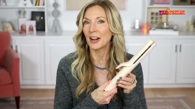 @angiehotandflashy reviewing Teemo Airflow 2in-1 Straightener and Curling Iron at 06:49 in a YouTube Shorts video