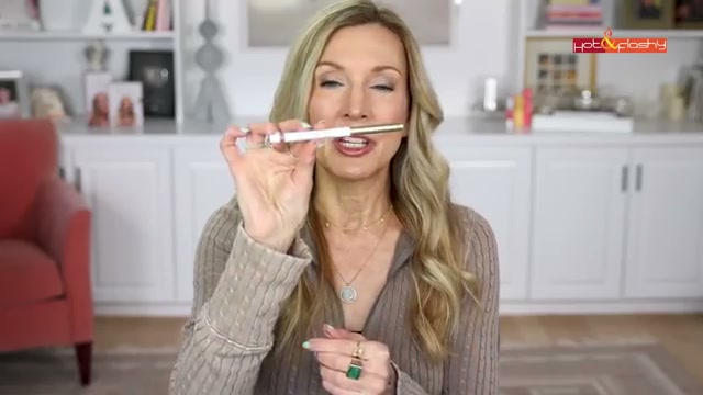 Lip Injection Extreme Lip Shaper Plumping Lip Liner