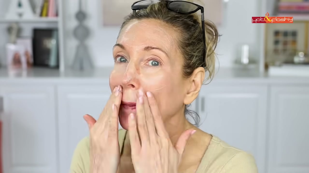@angiehotandflashy reviewing Ultra Violette Future Screen SPF 50 at 23:36 in a YouTube Shorts video