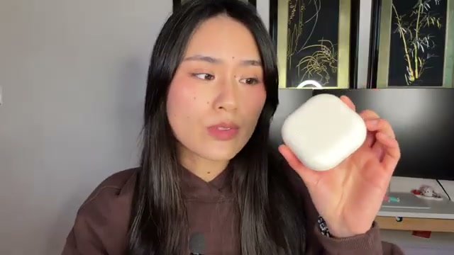 avatarling mentioning Laneige Neo Essential Blurring Finish Powder at 08:38 in their YouTube video