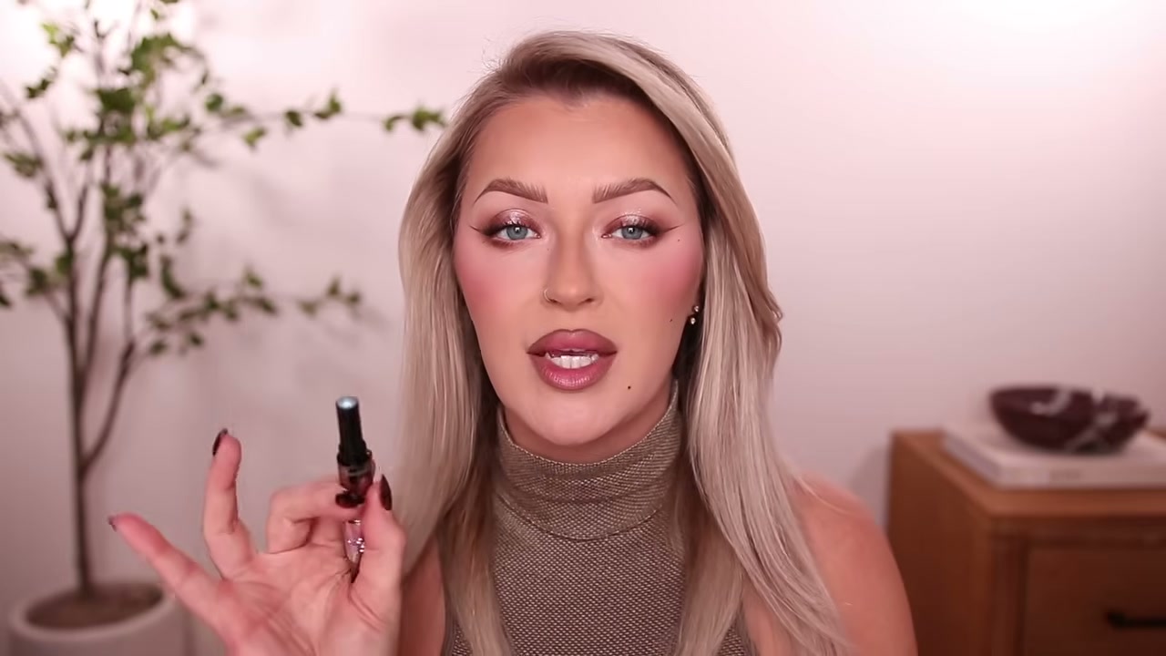 @babsbeauty reviewing Danessa Myricks Beauty Colorfix Stix Glitter Shadow Duo at 22:43 in a YouTube Shorts video