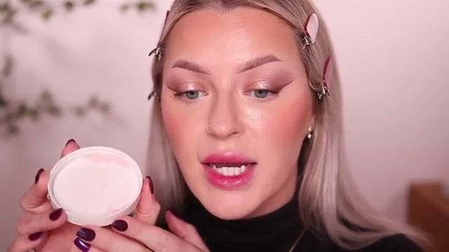 @babsbeauty reviewing Morphe Puff at 23:48 in a YouTube Shorts video