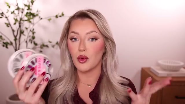 Instant Mani Round Extra Short Press-On Nails