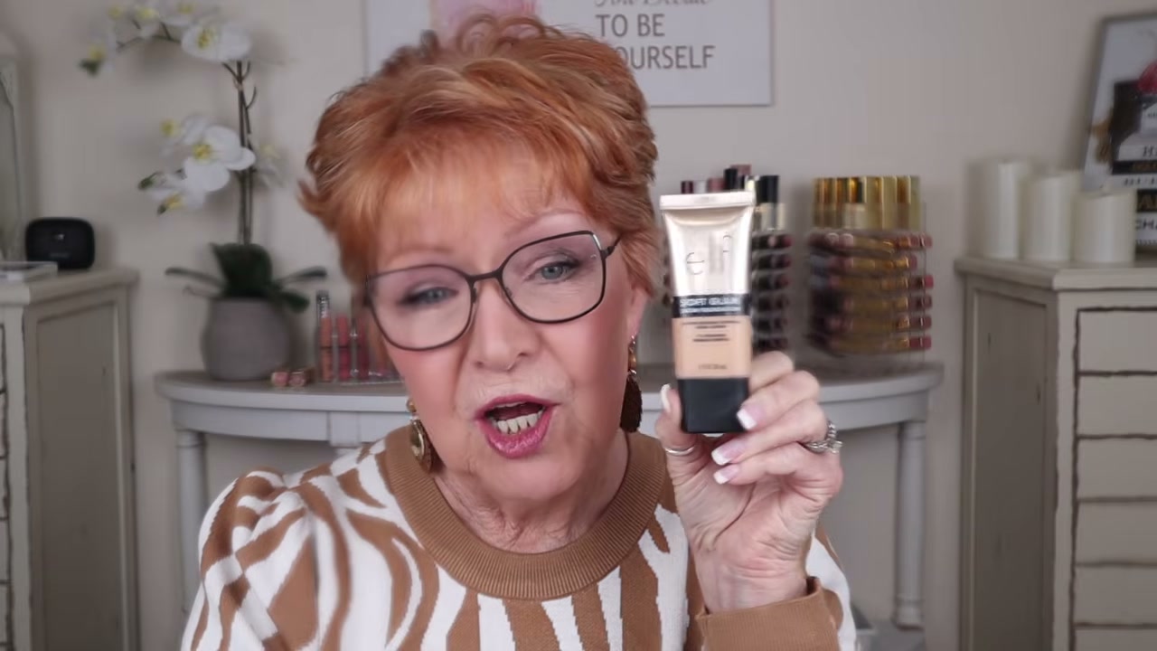 Soft Glam Satin Foundation