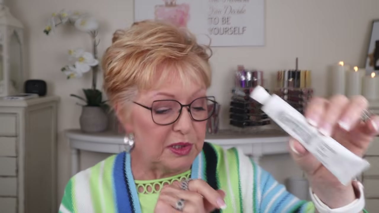 @beautyover70withlea reviewing Karousel Intensive Foot Repair at 06:03 in a YouTube Shorts video