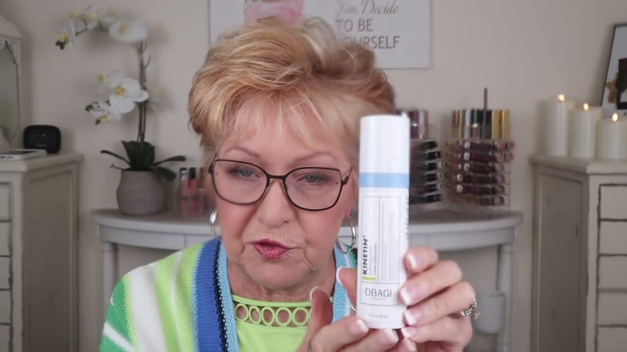 @beautyover70withlea reviewing Obagi Kinerase Hydrating Cream at 04:46 in a YouTube Shorts video