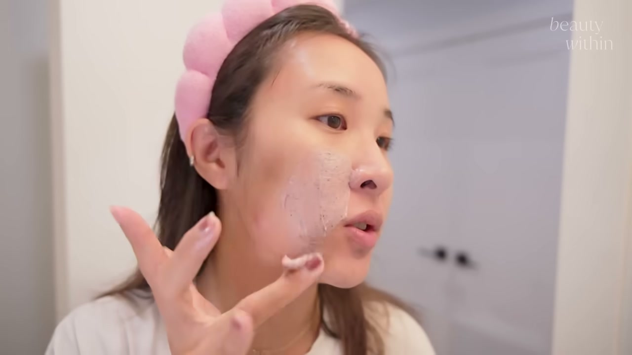 @beautywithin reviewing Beauty of Joseon Red Bean Refreshing Pore Mask at 26:56 in a YouTube Shorts video