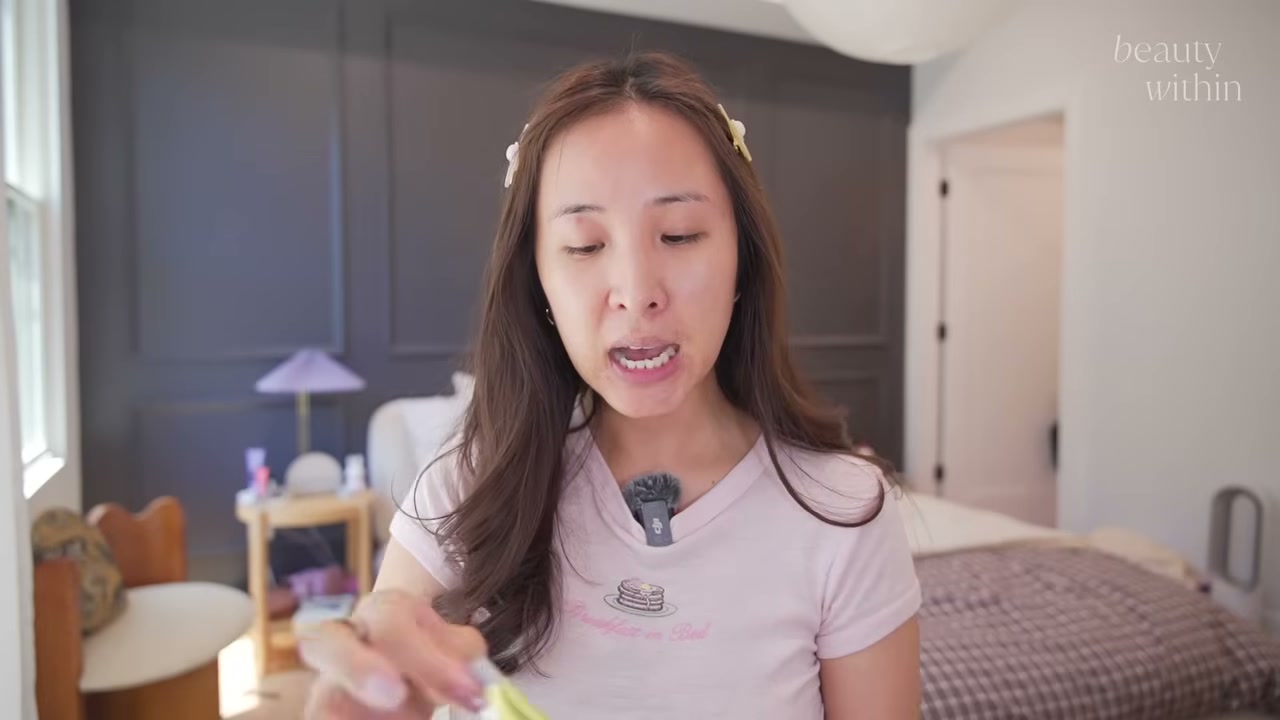 @beautywithin reviewing Celimax The Vita a Retinal Shot Tightening Booster Serum at 08:36 in a YouTube Shorts video