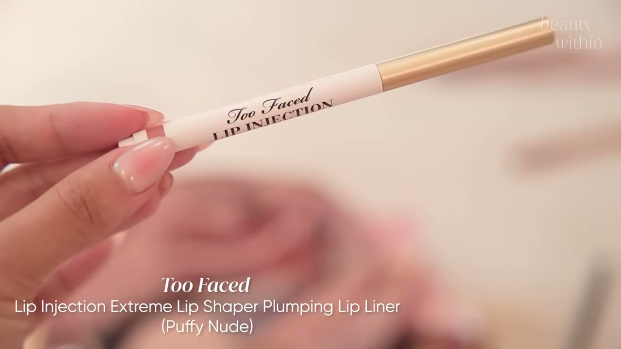 @beautywithin reviewing Too Faced Lip Injection Extreme Lip Shaper Plumping Lip Liner at 21:25 in a YouTube Shorts video