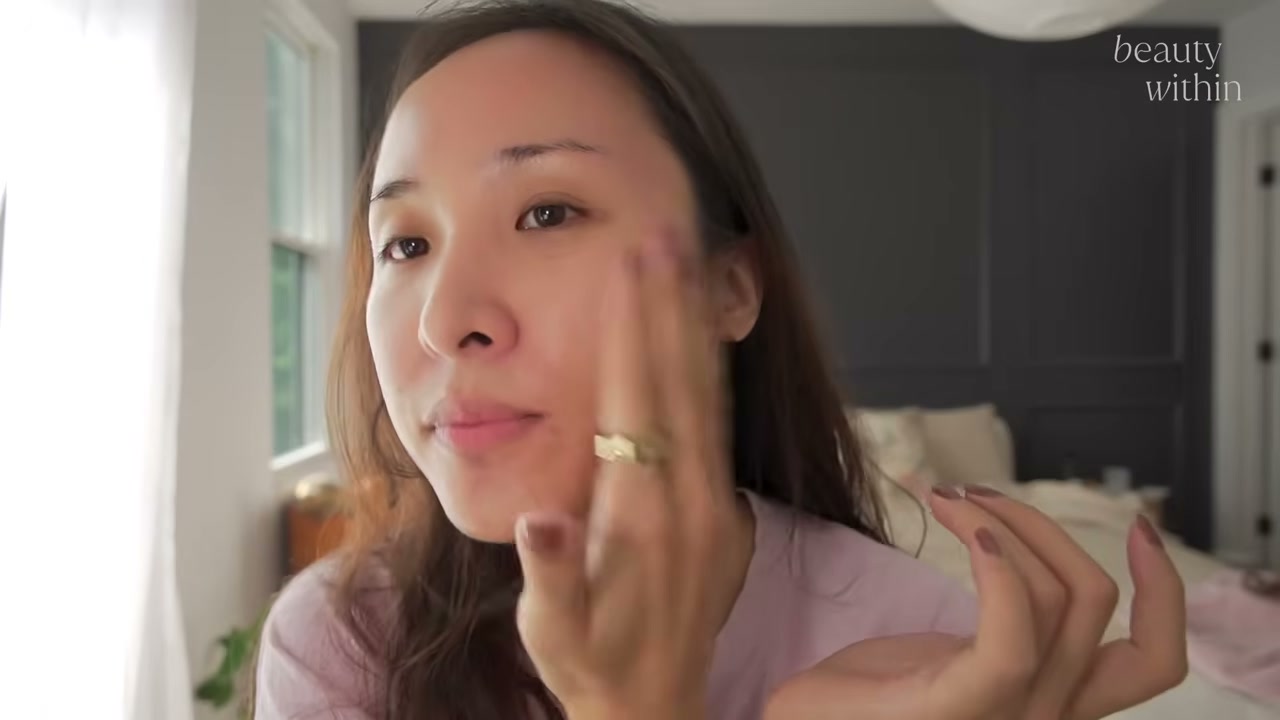 @beautywithin reviewing VT Cosmetics PDRN Ampoule Mist at 08:45 in a YouTube Shorts video