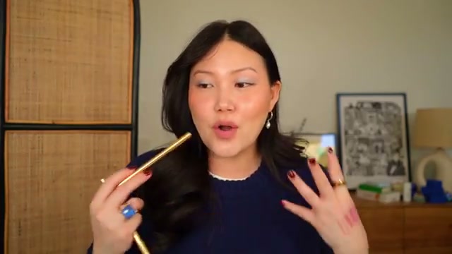 Signature Lip Sheer Lip Liner