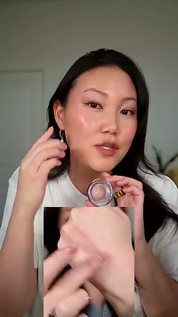 @bekah_sun reviewing Merit Solo Shadow Sheen at 01:05 in a YouTube Shorts video