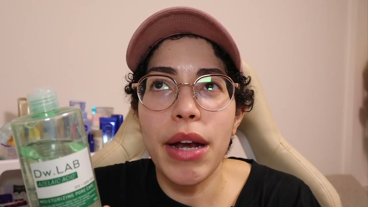 @beyobestbeauty reviewing DW Lab Azelaic Acid Toner at 28:22 in a YouTube Shorts video