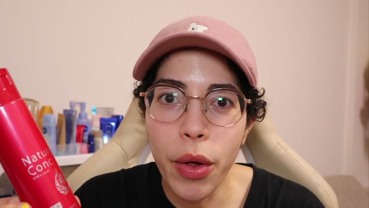 @beyobestbeauty reviewing Naris Up Nature Conc Medicated Clear Lotion at 19:35 in a YouTube Shorts video