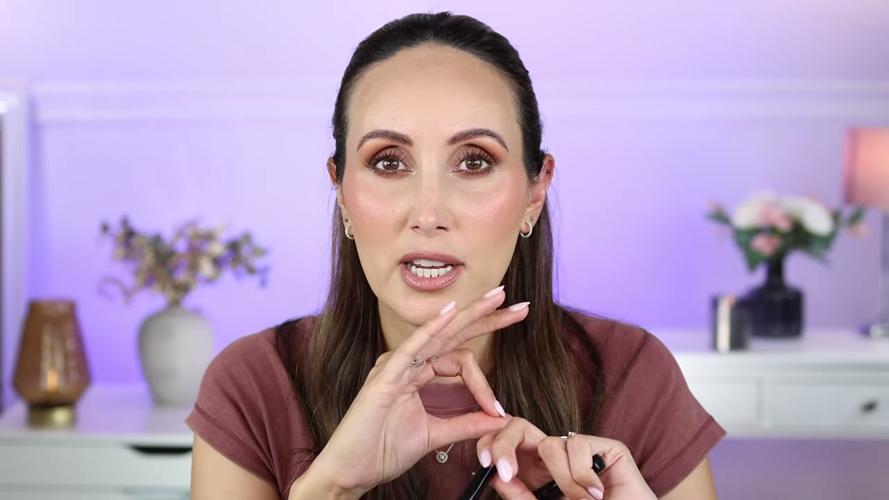 @carmelnicolebeauty reviewing KIKO MILANO Long Lasting Eyeshadow Stick at 05:05 in a YouTube Shorts video