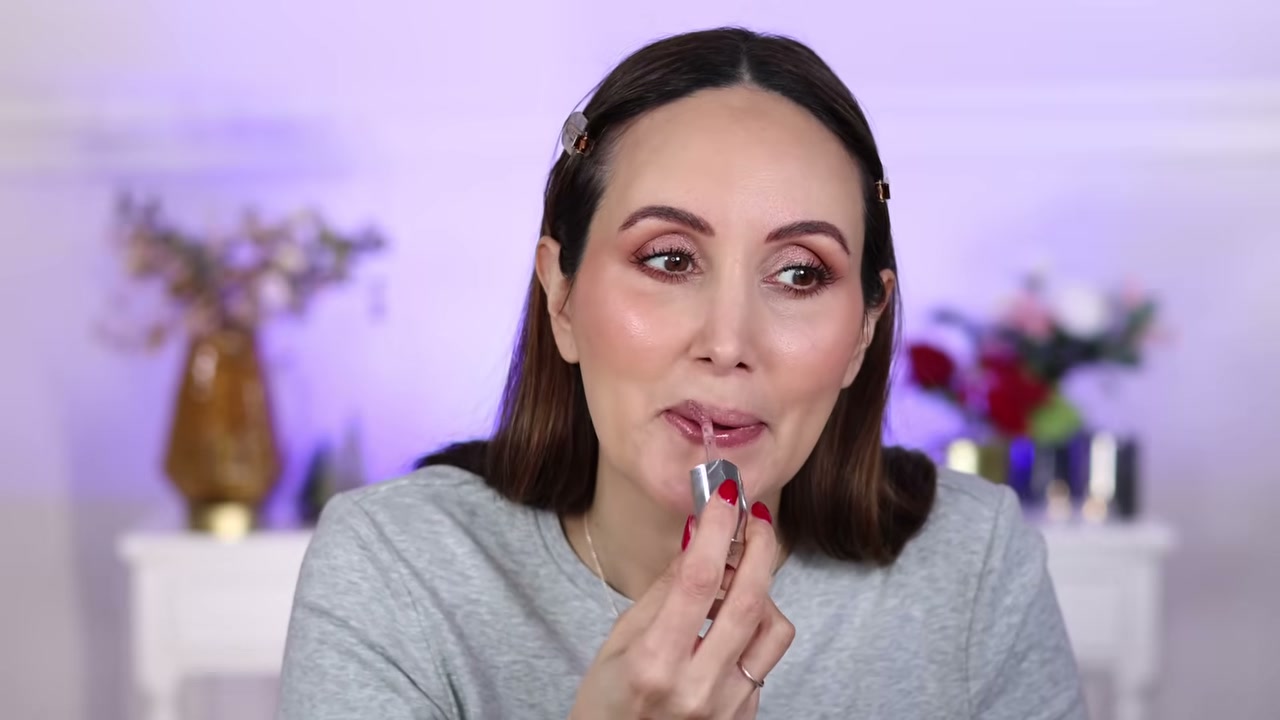 Plump Ambition Hyaluron Lip Oil Plumping Lip Gloss
