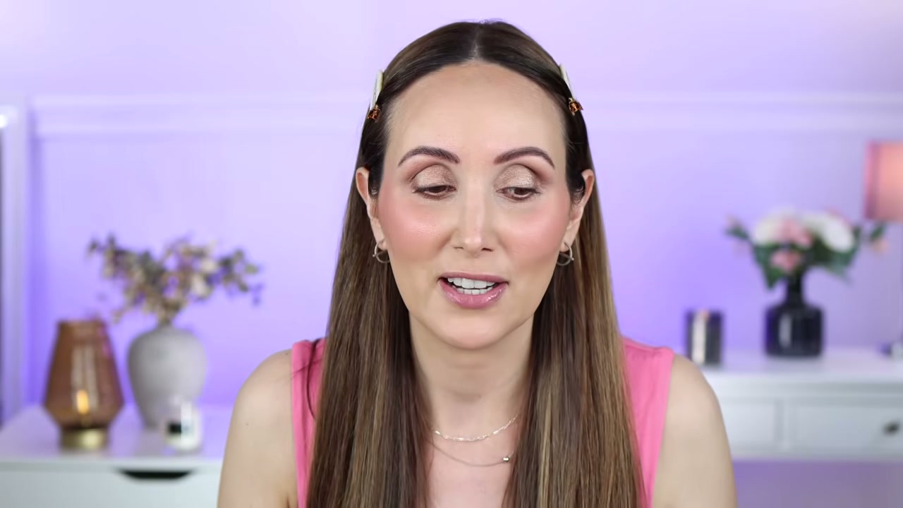 @carmelnicolebeauty reviewing Maybelline Lash Sensational Sky Tubes Tubing Mascara at 19:04 in a YouTube Shorts video