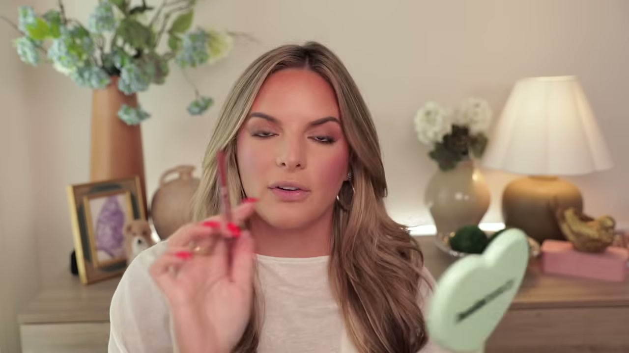 Lip Contour 2.0 Automatic Matte Lip Pencil