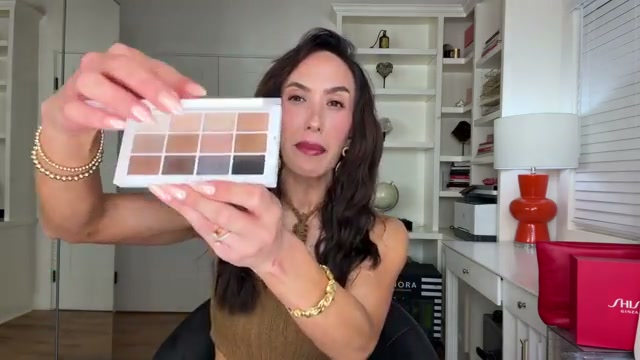@cherylburke reviewing MAKEUP BY MARIO Master Mattes® Eyeshadow Palette: The Original at 17:09 in a YouTube Shorts video
