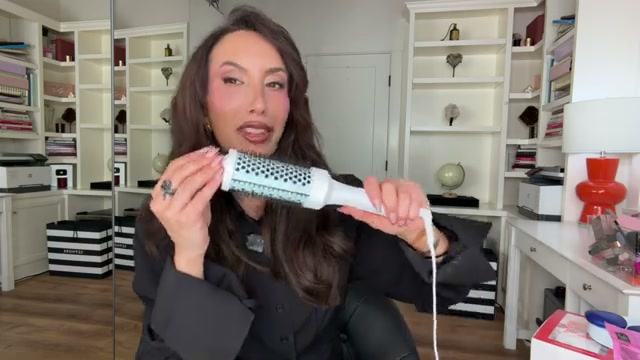 @cherylburke reviewing Mane It's Giving Body Large Hot Thermal Round Brush at 19:12 in a YouTube Shorts video