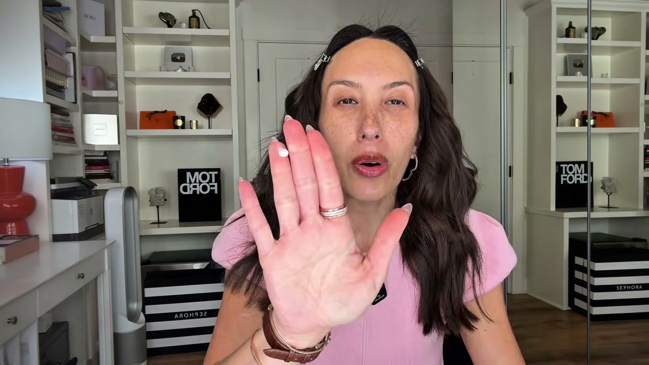 @cherylburke reviewing U Beauty THE RETURN Eye Concentrate at 04:15 in a YouTube Shorts video