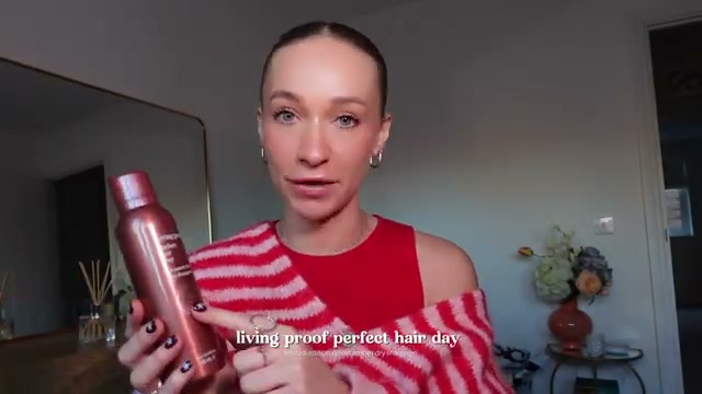 Perfect Hair Day Advanced Clean Dry Shampoo