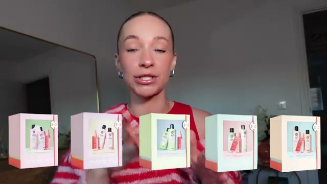 @chloeswiftstylist reviewing Maria Nila Beauty Box True Soft Hairmist Limited Edition at 09:52 in a YouTube Shorts video